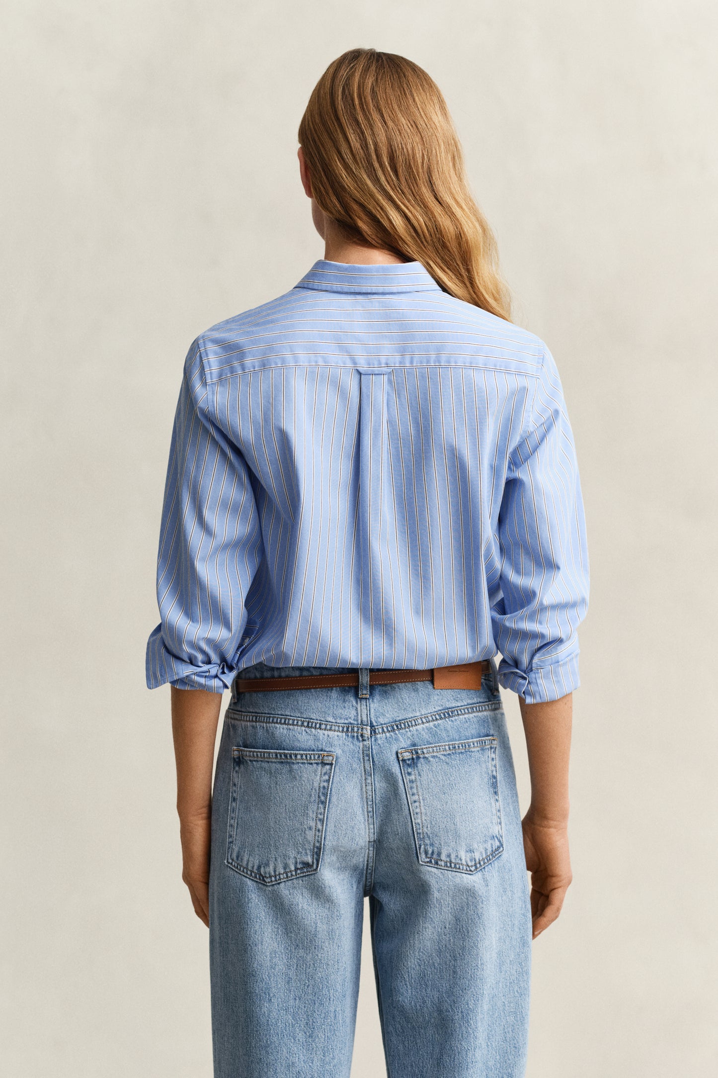 HYDRANGEA BLUE, REG CLASSIC POPLIN STRIPE SHIRT, BACK-VIEW BY GANT AU.