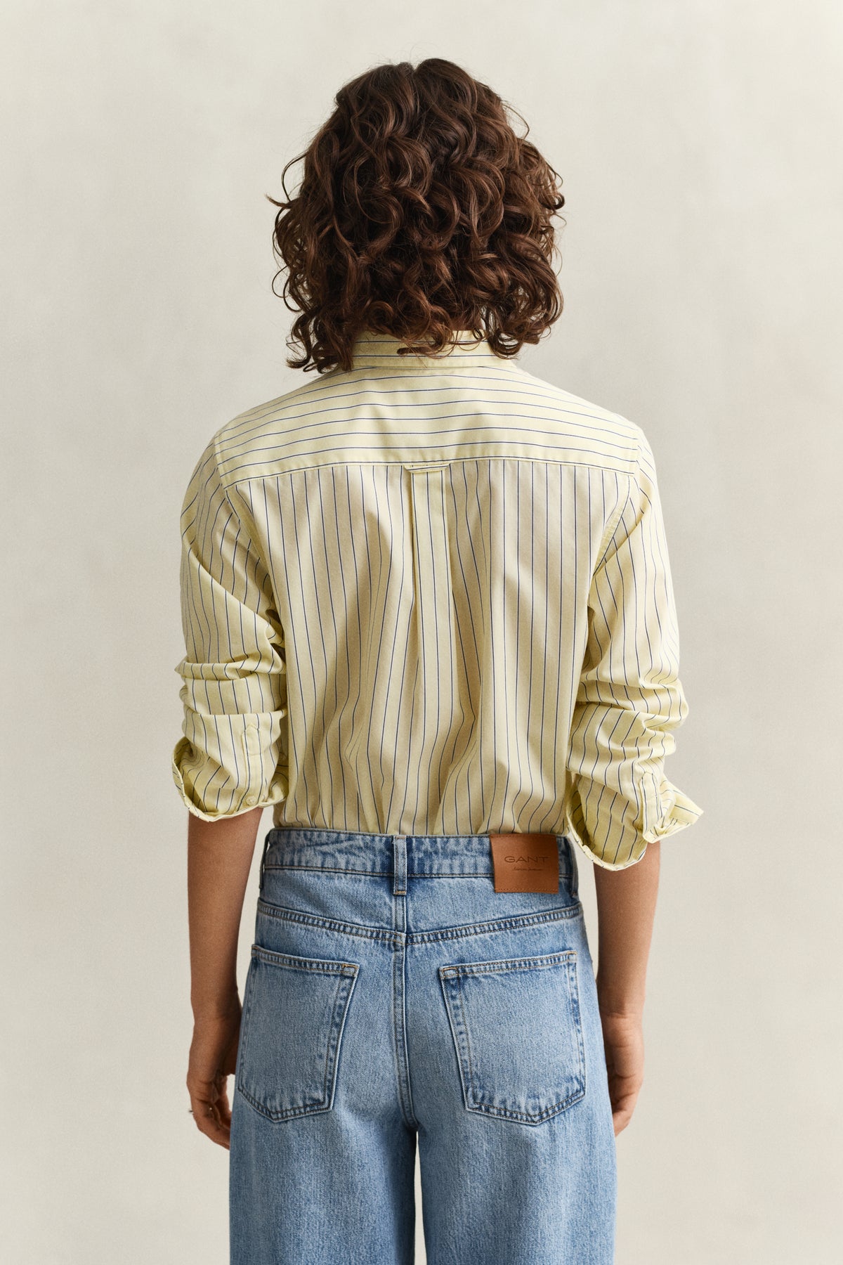 VANILLA YELLOW, REG CLASSIC POPLIN STRIPE SHIRT, BACK-VIEW BY GANT AU.