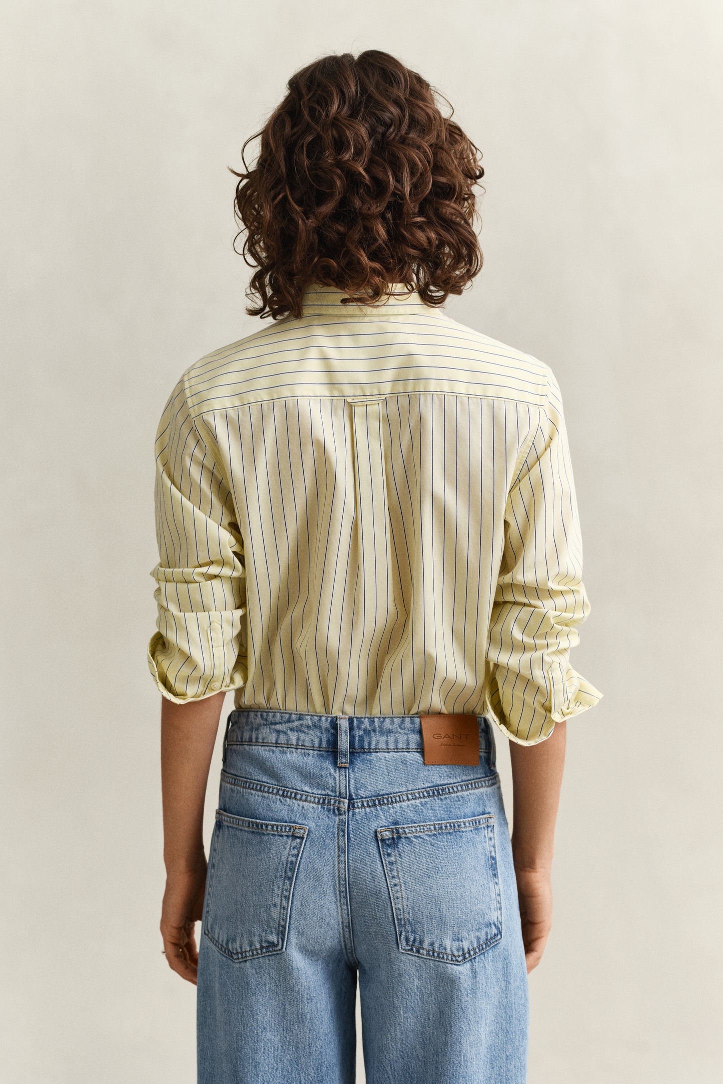 VANILLA YELLOW, REG CLASSIC POPLIN STRIPE SHIRT, BACK-VIEW BY GANT AU.