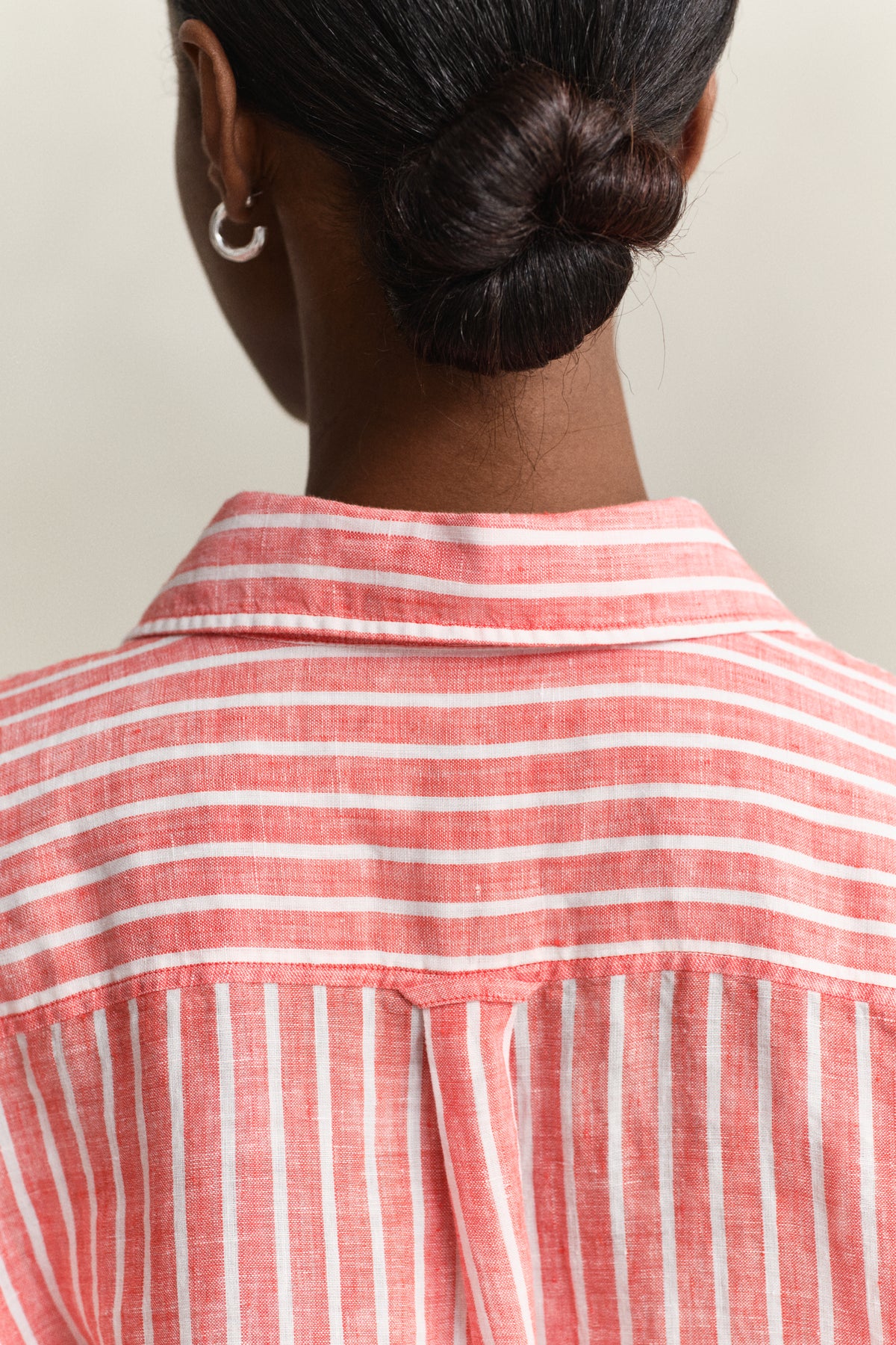 MODEL WEARING REL STRIPED LINEN LS SHIRT