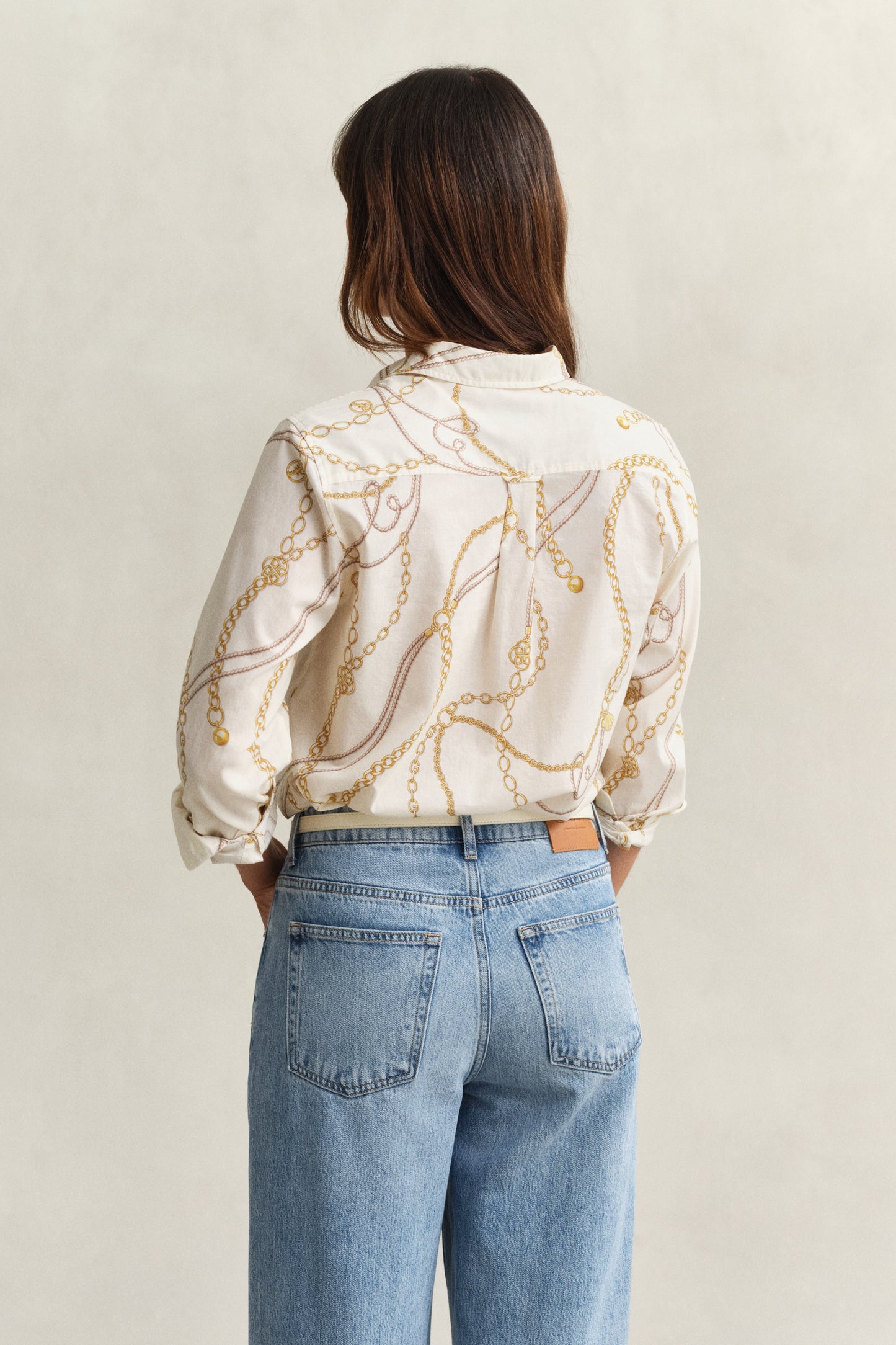 EGGSHELL, REG PRINTED CTN VOILE SHIRT, BACK-VIEW BY GANT AU.