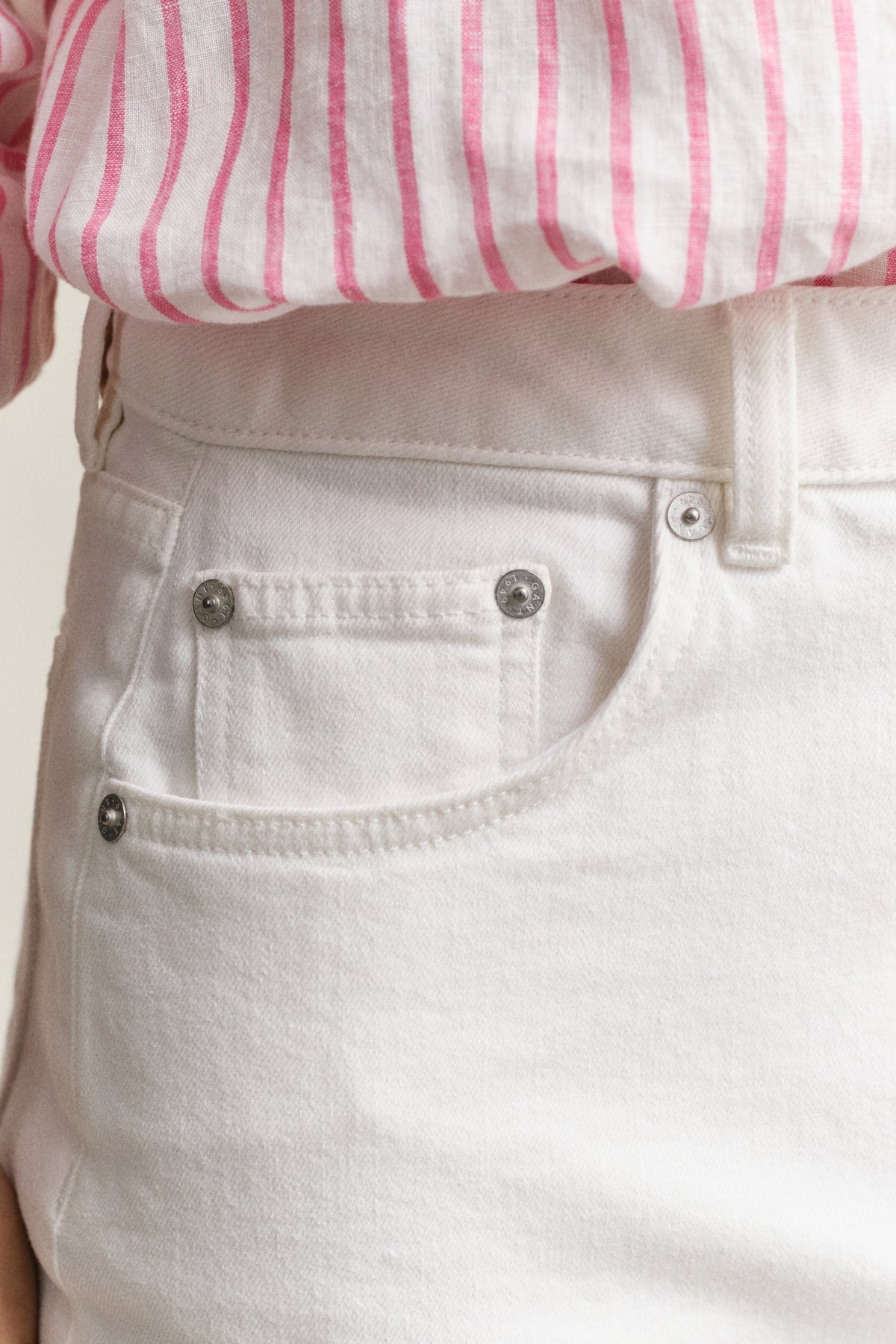 MODEL WEARING DENIM SHORT SKIRT