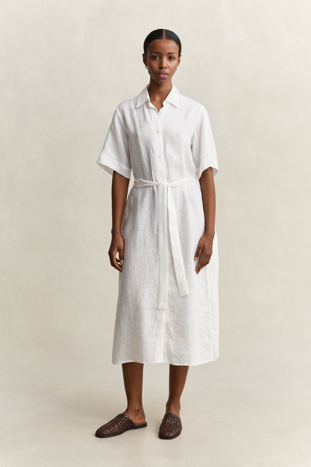 WHITE, LINEN SS SHIRT DRESS, FRONT-VIEW BY GANT AU.