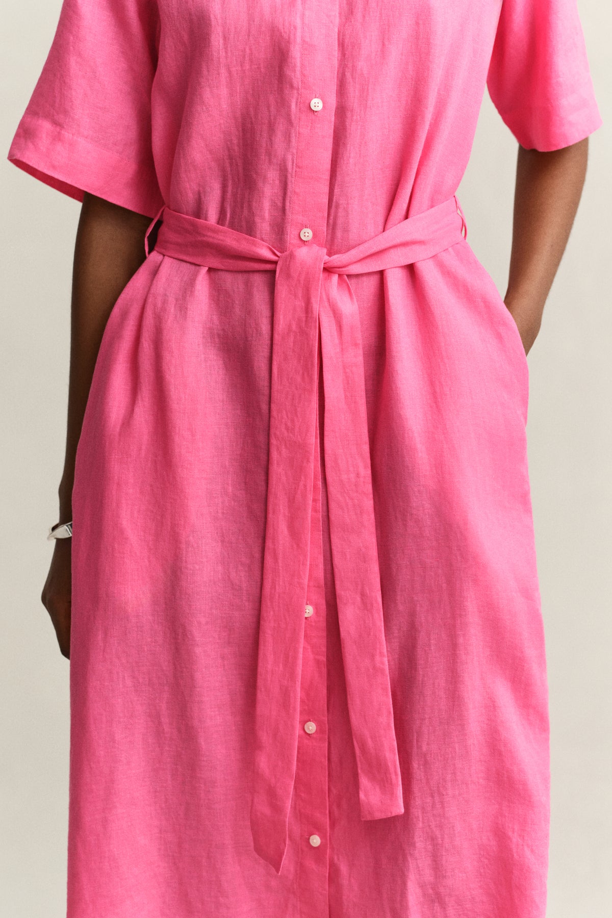 MODEL WEARING LINEN SS SHIRT DRESS
