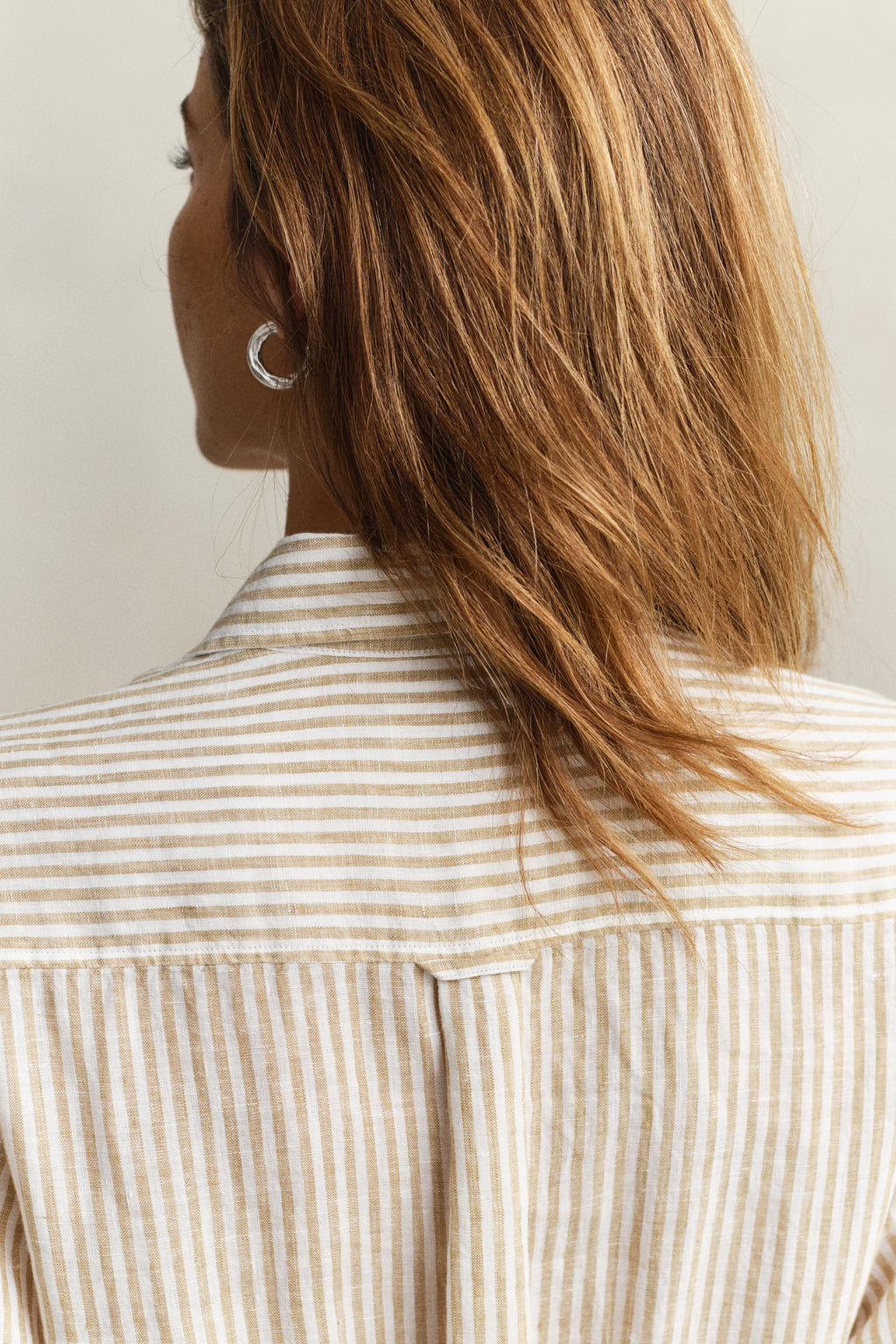 OAT BEIGE, STRIPED LINEN SS SHIRT DRESS, CLOSE-UP BY GANT AU.