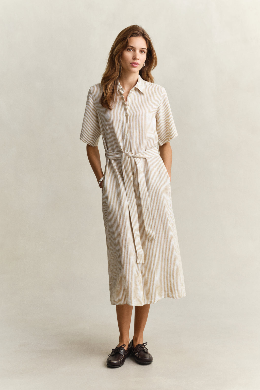 OAT BEIGE, STRIPED LINEN SS SHIRT DRESS, FRONT-VIEW BY GANT AU.