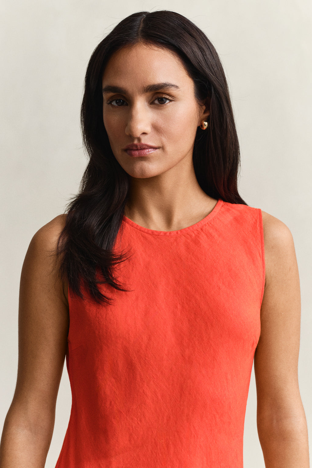MODEL WEARING LINEN BIAS CUT MIDI DRESS
