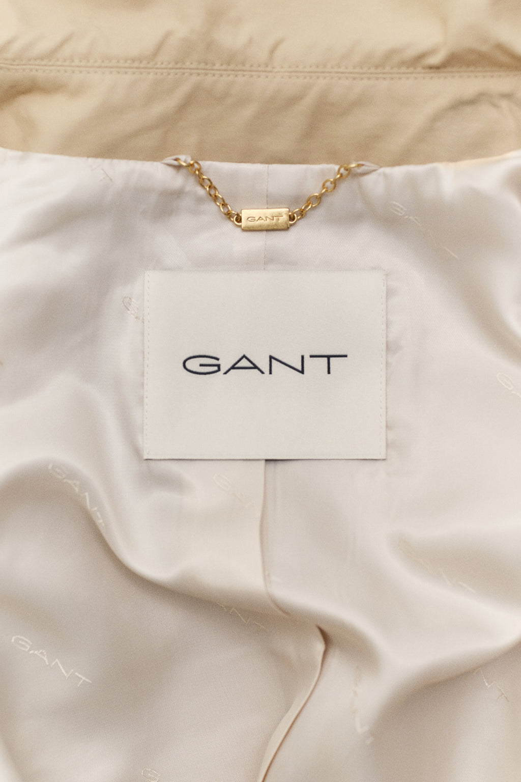 OAT BEIGE, Short Car Coat, CLOSE-UP BY GANT AU.