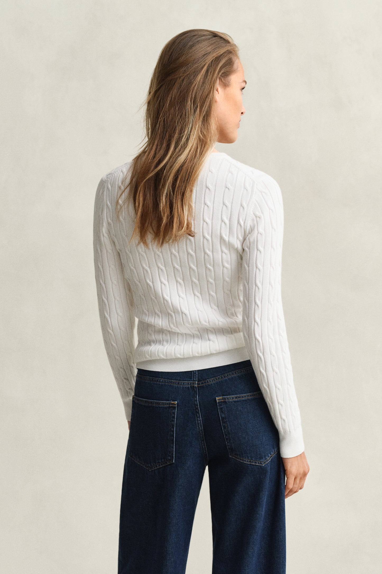 EGGSHELL, Classic Cable Knit Sweater, BACK-VIEW BY GANT AU.