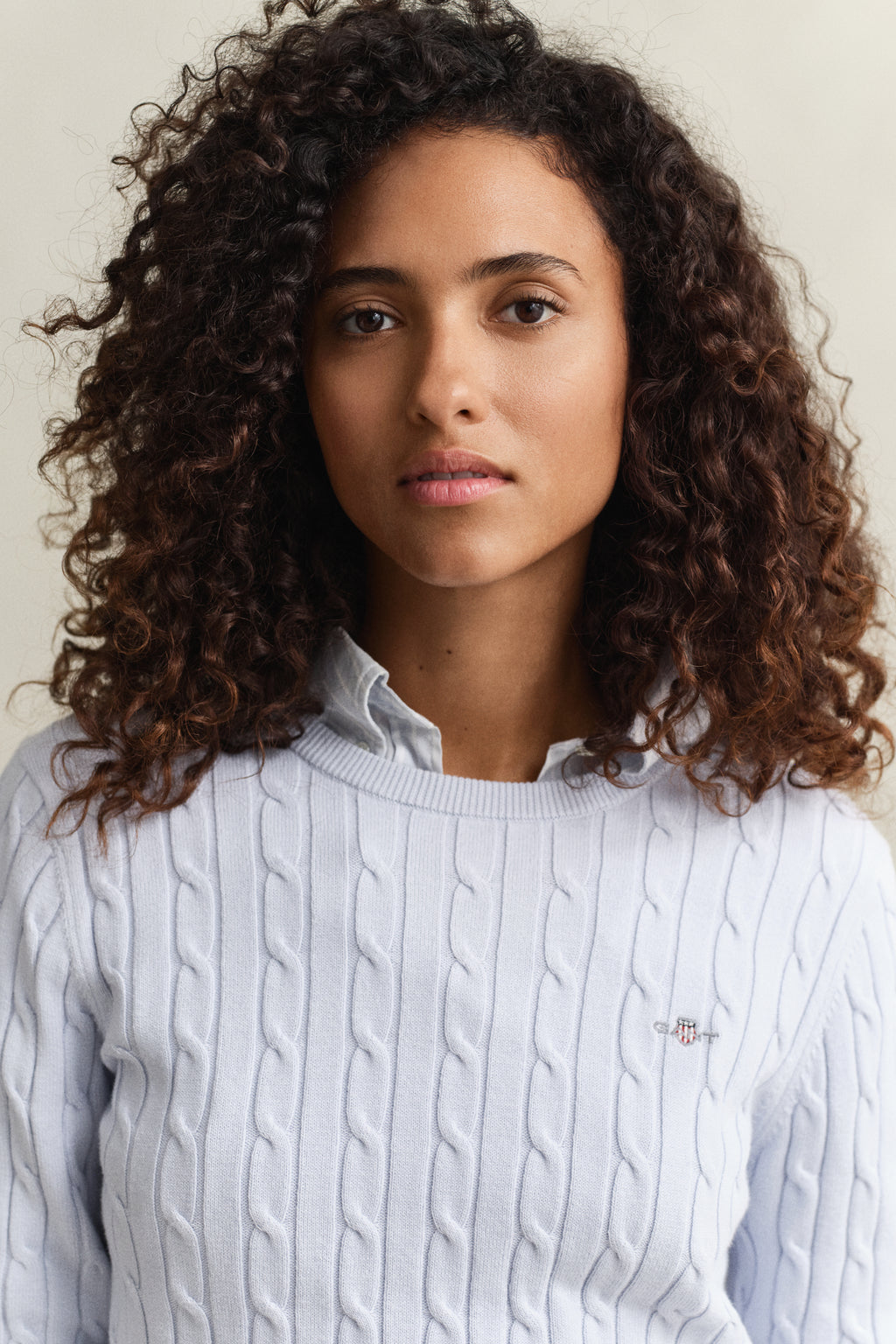 LIGHT BLUE, Classic Cable Knit Sweater, CLOSE-UP BY GANT AU.