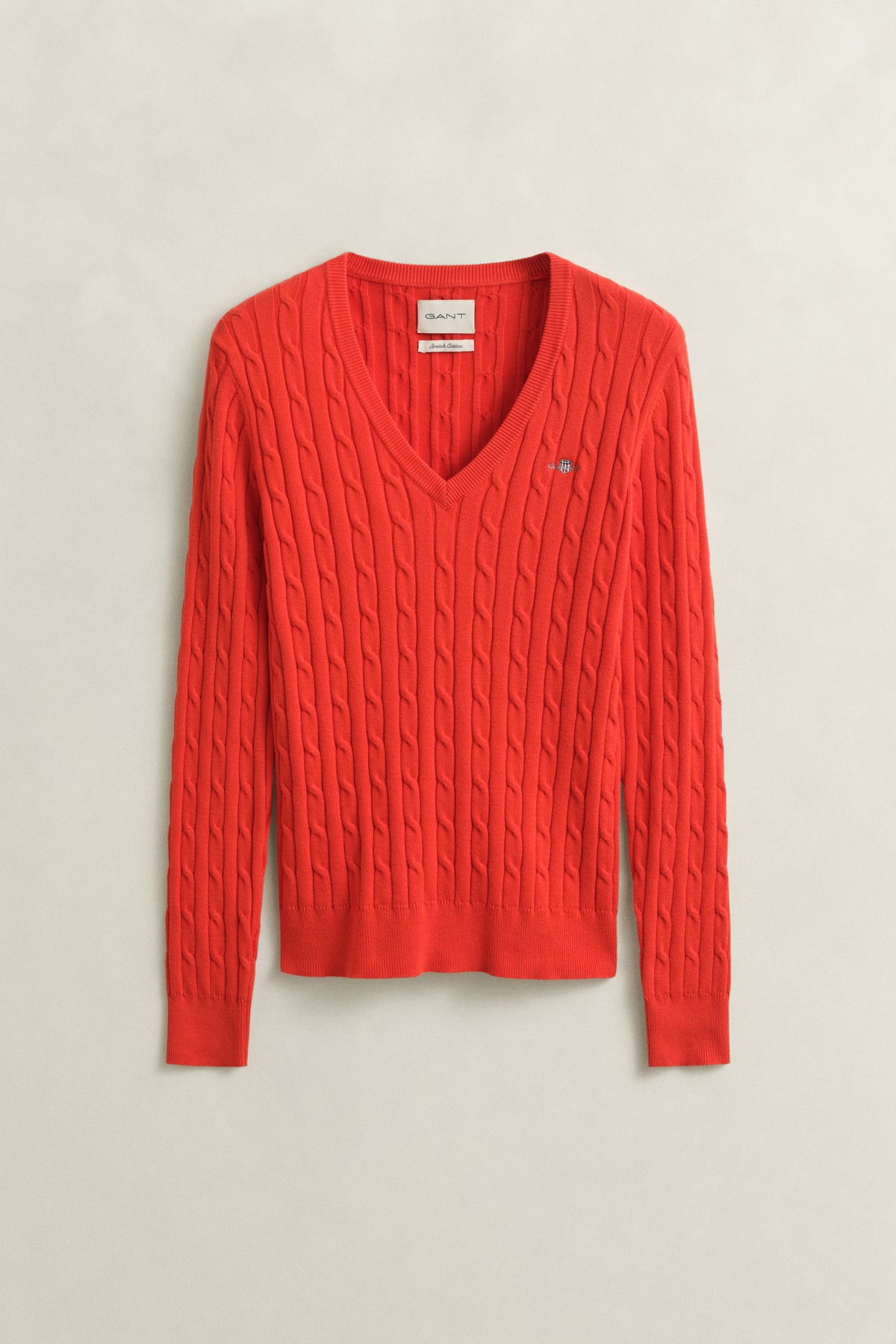 PERFECT RED, STRETCH COTTON CABLE V-NECK, FLAT-LAY BY GANT AU.