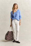 HYDRANGEA BLUE, CABLE KNIT V-NECK BY GANT AU.