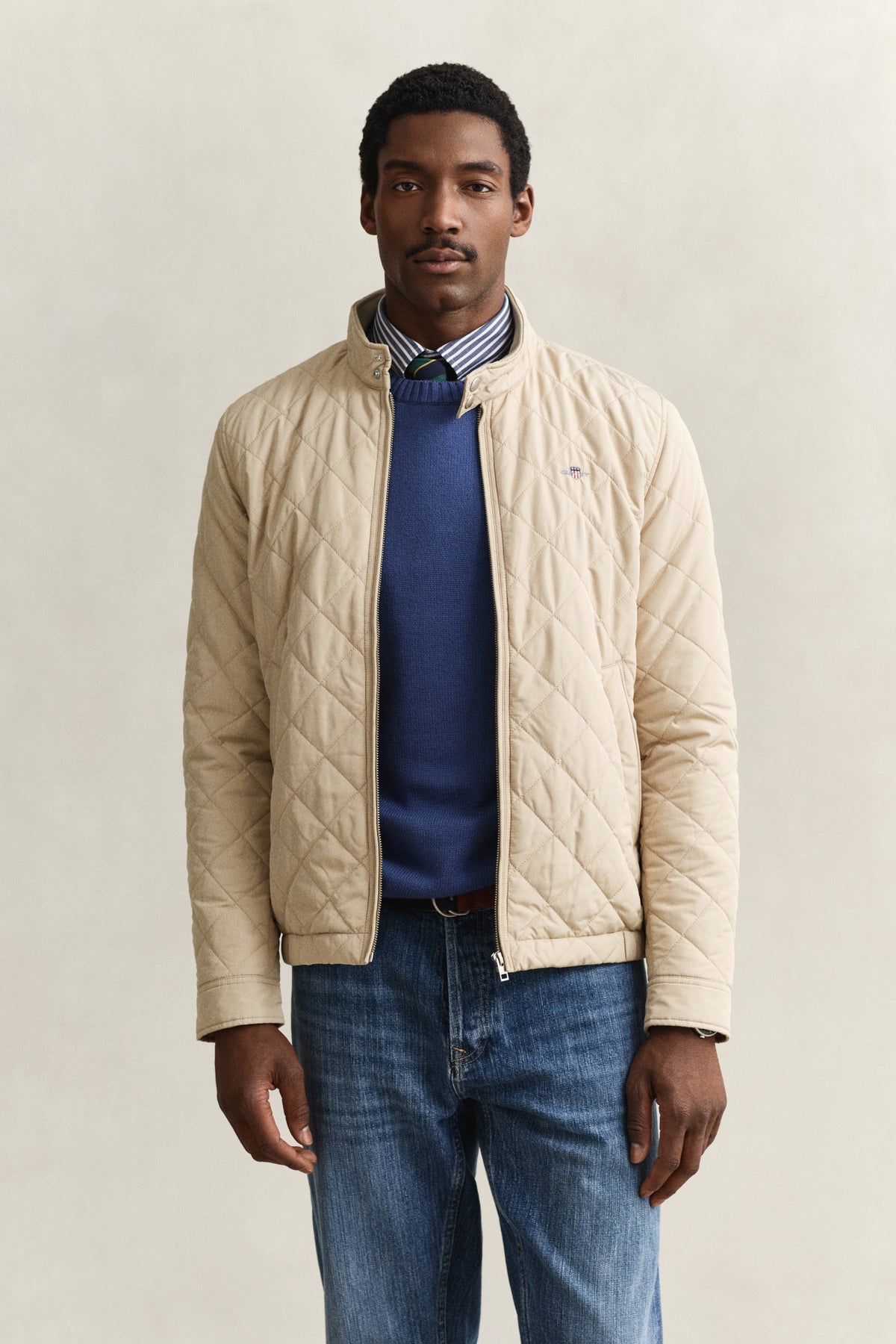 OAT BEIGE, QUILTED WINDCHEATER, FRONT-VIEW BY GANT AU.