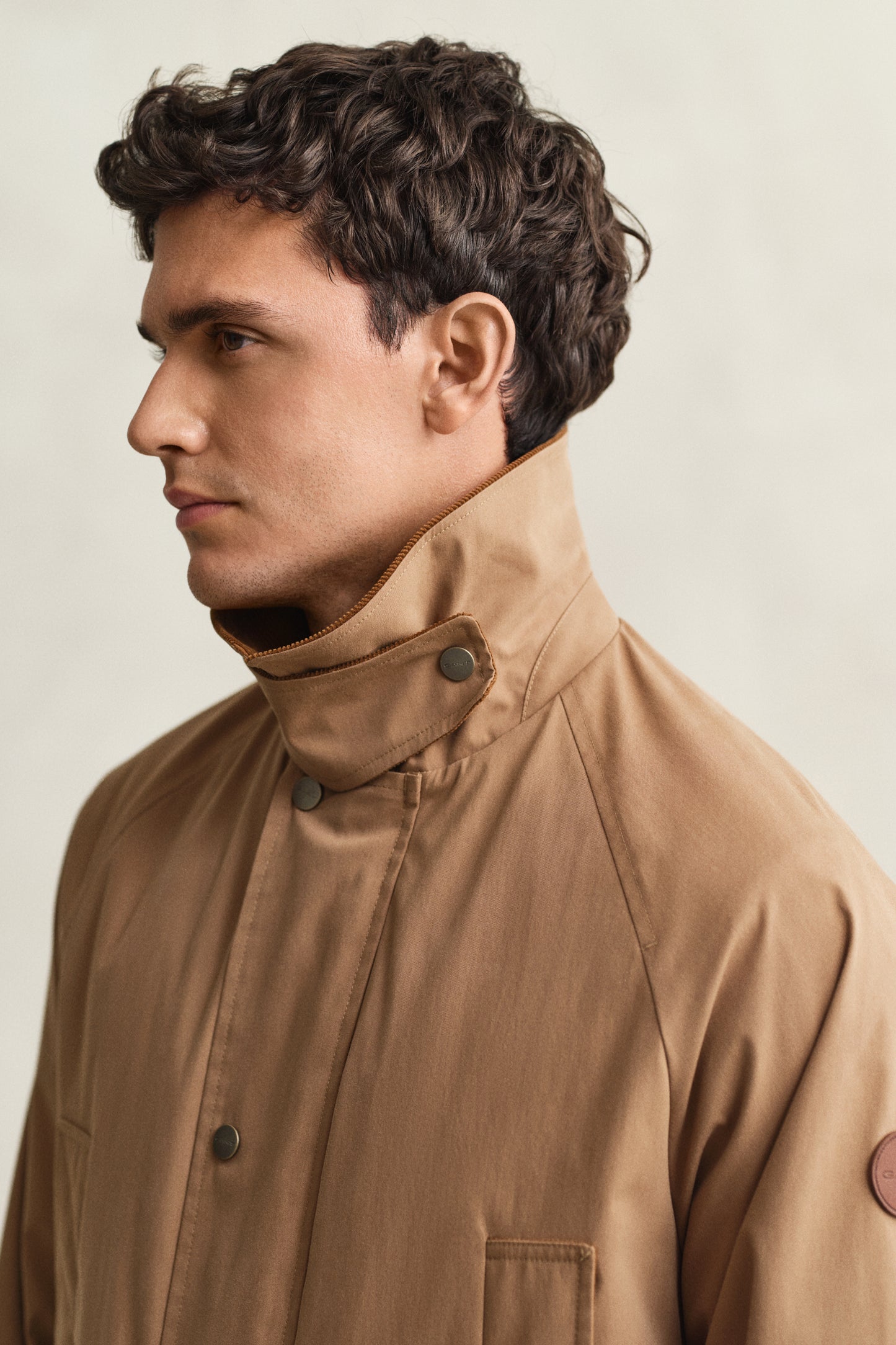 WARM KHAKI, FIELD DECKER JACKET, CLOSE-UP BY GANT AU.