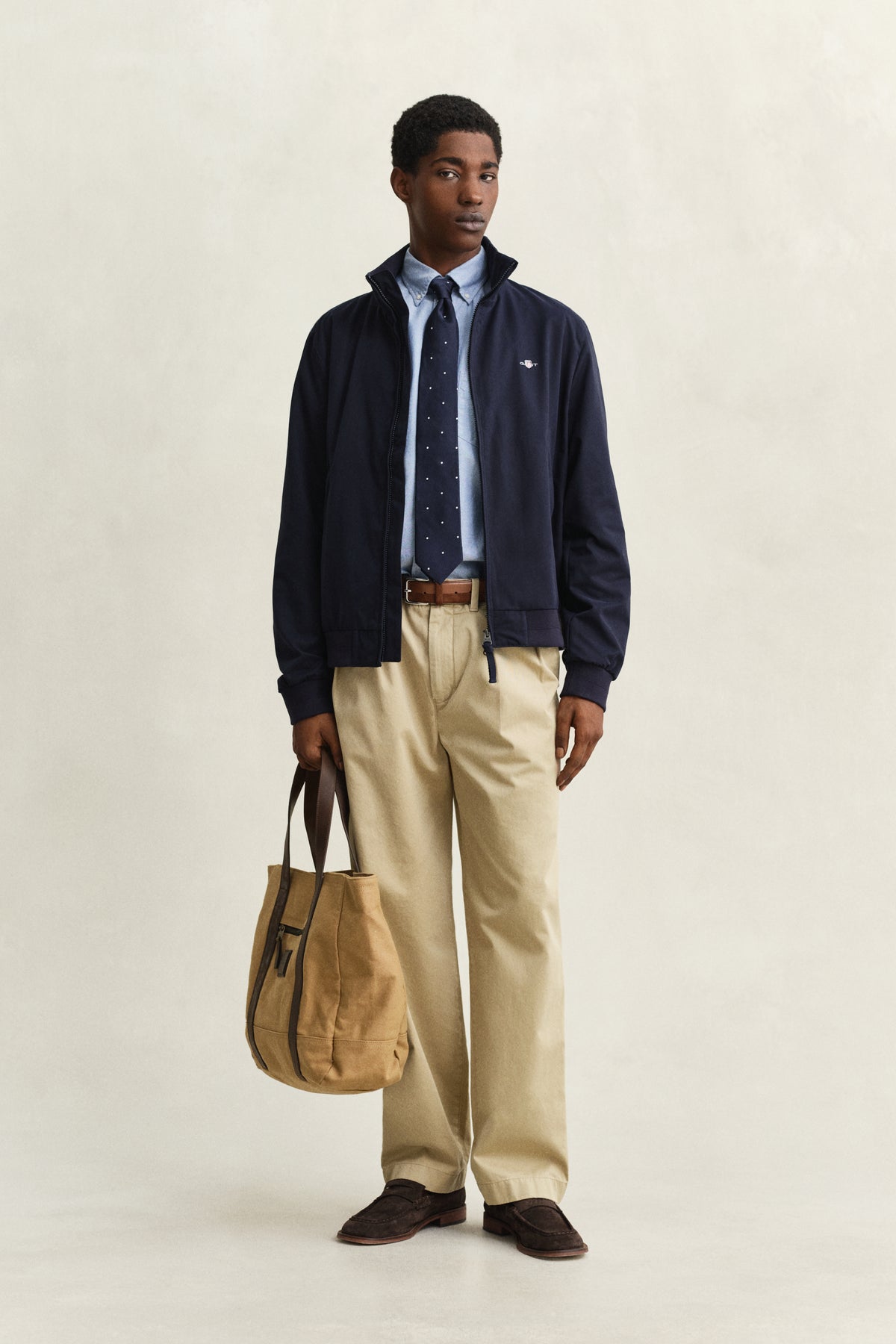 EVENING BLUE, LIGHTWEIGHT HAMPSHIRE JACKET BY GANT AU.