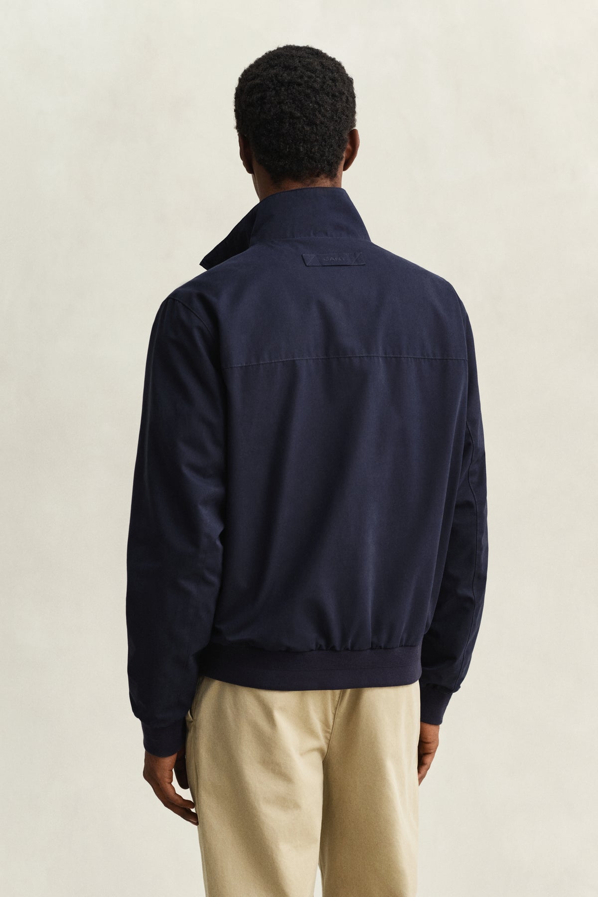 EVENING BLUE, LIGHTWEIGHT HAMPSHIRE JACKET, BACK-VIEW BY GANT AU.