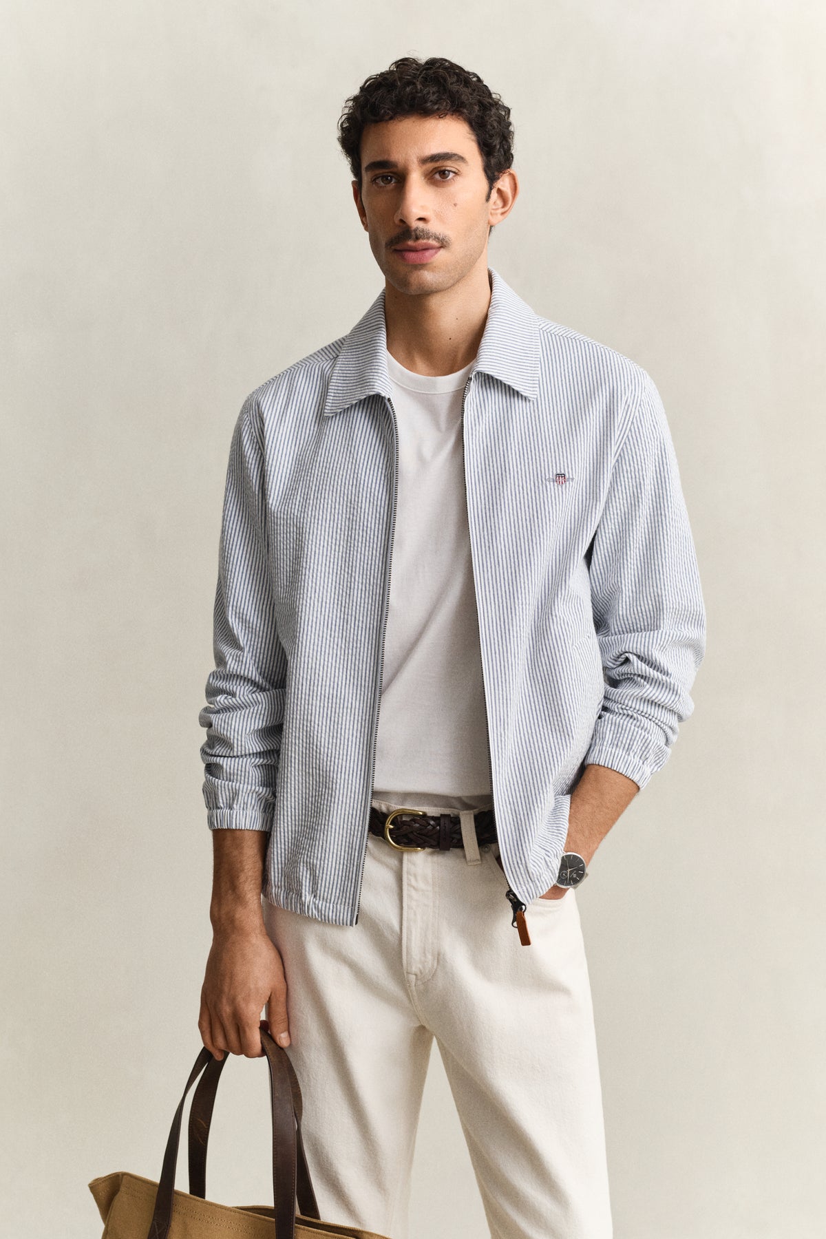 VINTAGE BLUE, SEERSUCKER WINDCHEATER JACKET, FRONT-VIEW BY GANT AU.