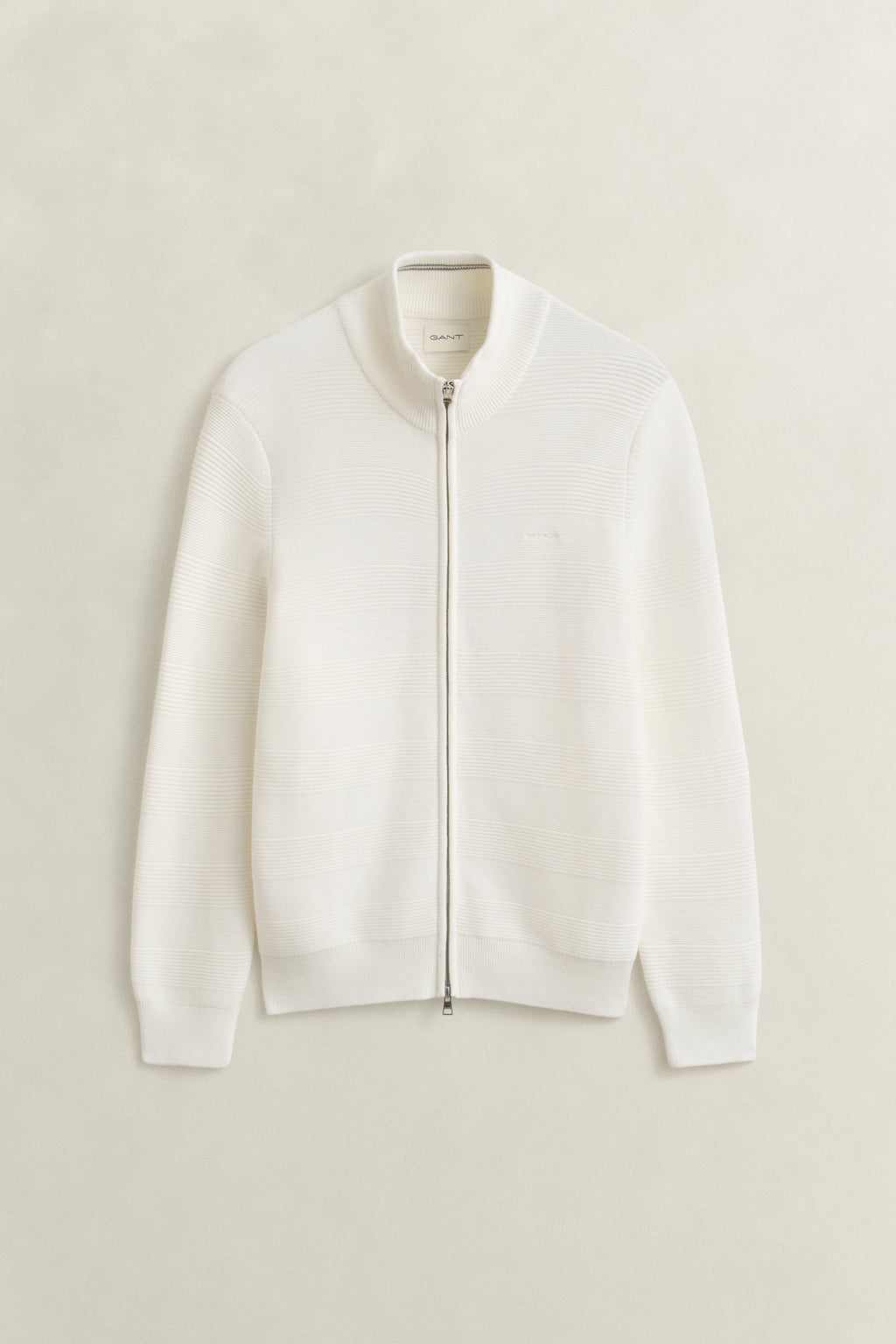 EGGSHELL, COTTON TEXTURE ZIPPED CARDIGAN, FLAT-LAY BY GANT AU.