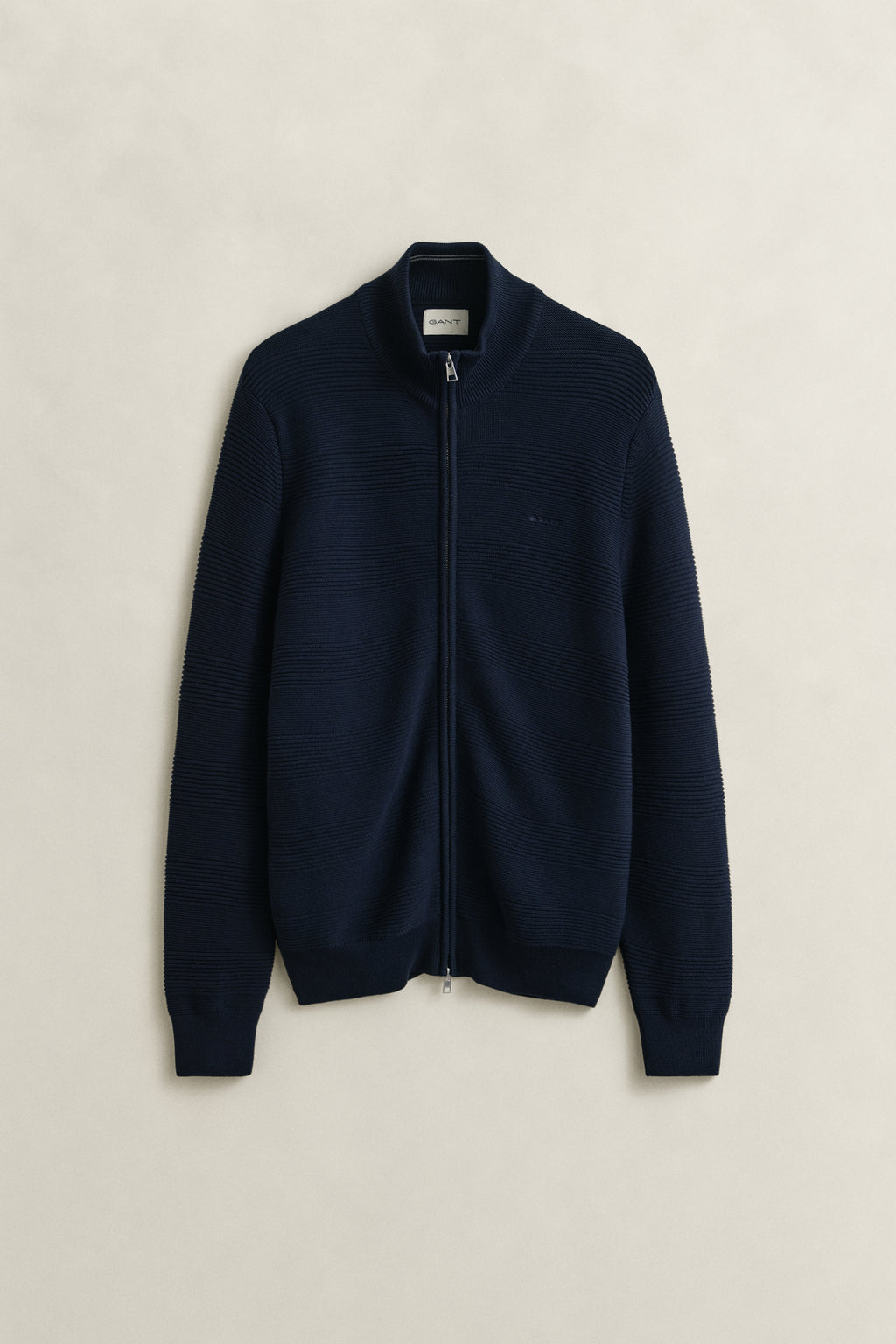 EVENING BLUE, COTTON TEXTURE ZIPPED CARDIGAN, FLAT-LAY BY GANT AU.