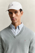 CERAMIC GREY, CLASSIC COTTON V-NECK, CLOSE-UP BY GANT AU.