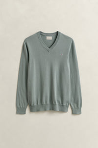 CERAMIC GREY, CLASSIC COTTON V-NECK, FLAT-LAY BY GANT AU.