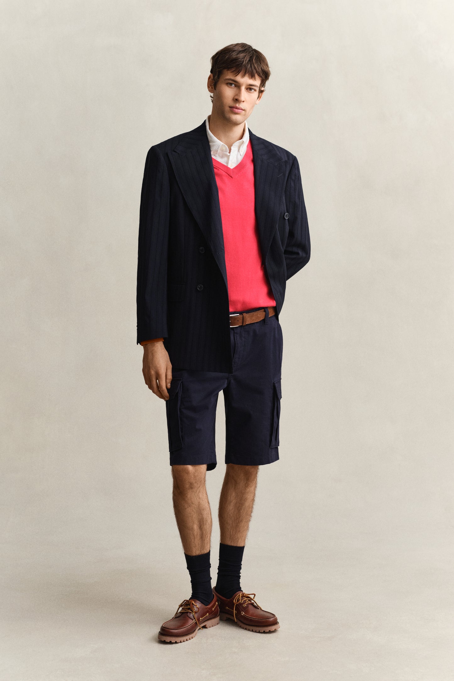 ROSE RED, CLASSIC COTTON V-NECK BY GANT AU.