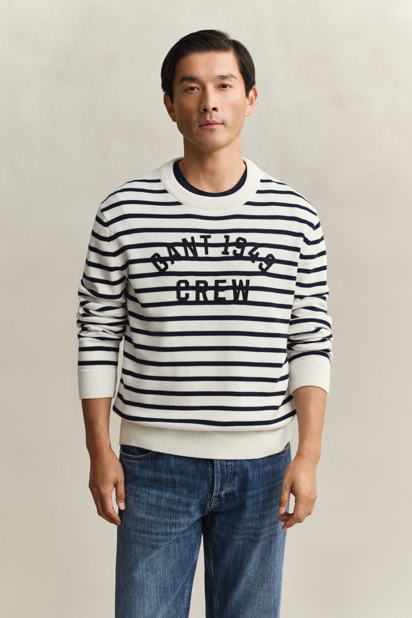 EGGSHELL, BRETON STRIPE GRAPHIC C-NECK, FRONT-VIEW BY GANT AU.
