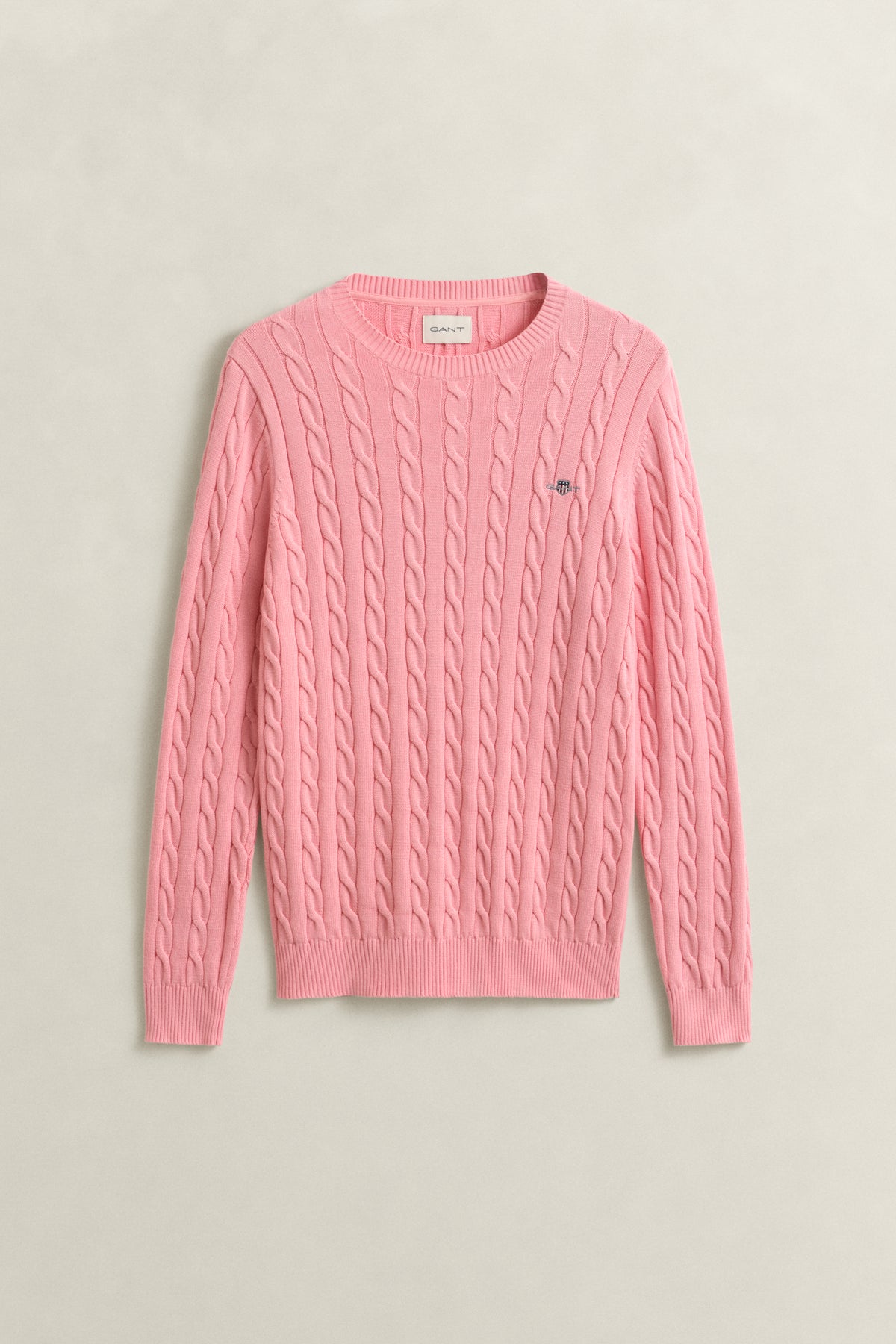 WASHED PINK, COTTON CABLE C-NECK, FLAT-LAY BY GANT AU.