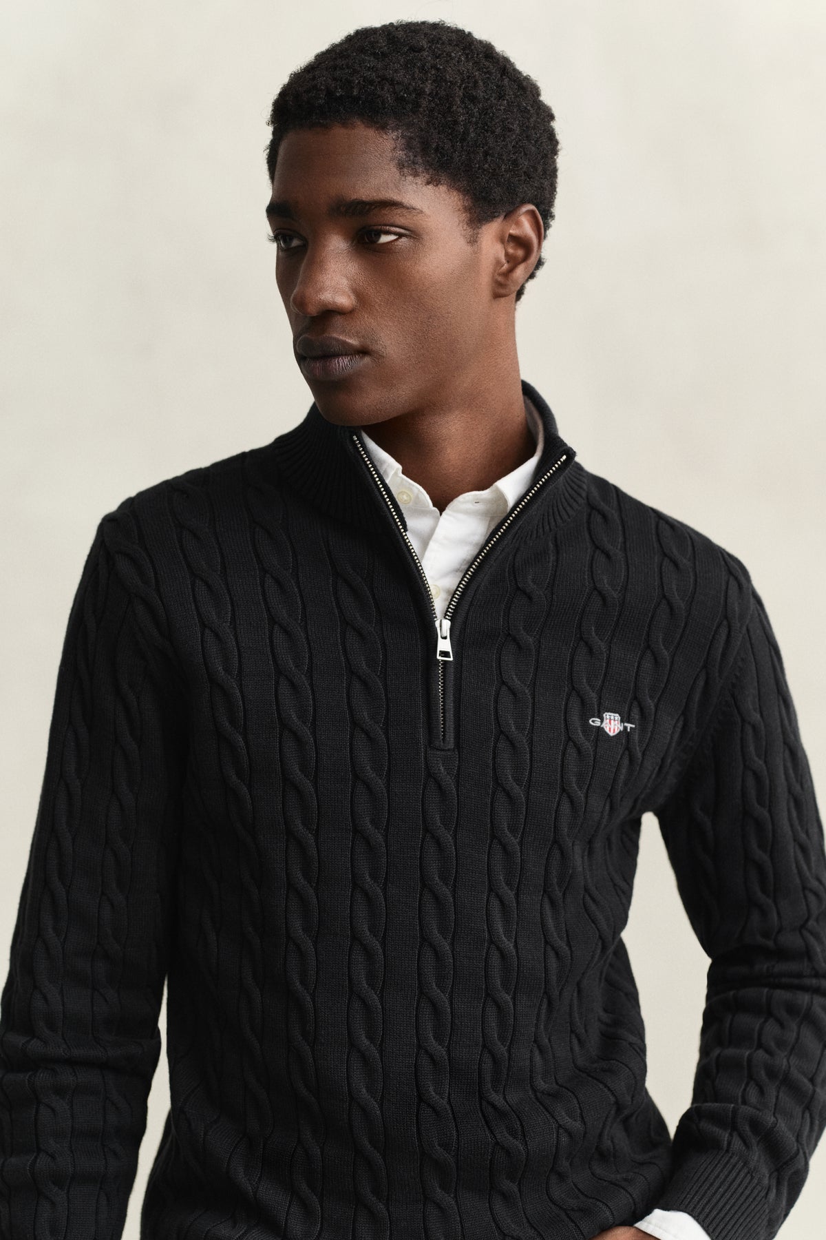 BLACK, COTTON CABLE HALF ZIP, CLOSE-UP BY GANT AU.
