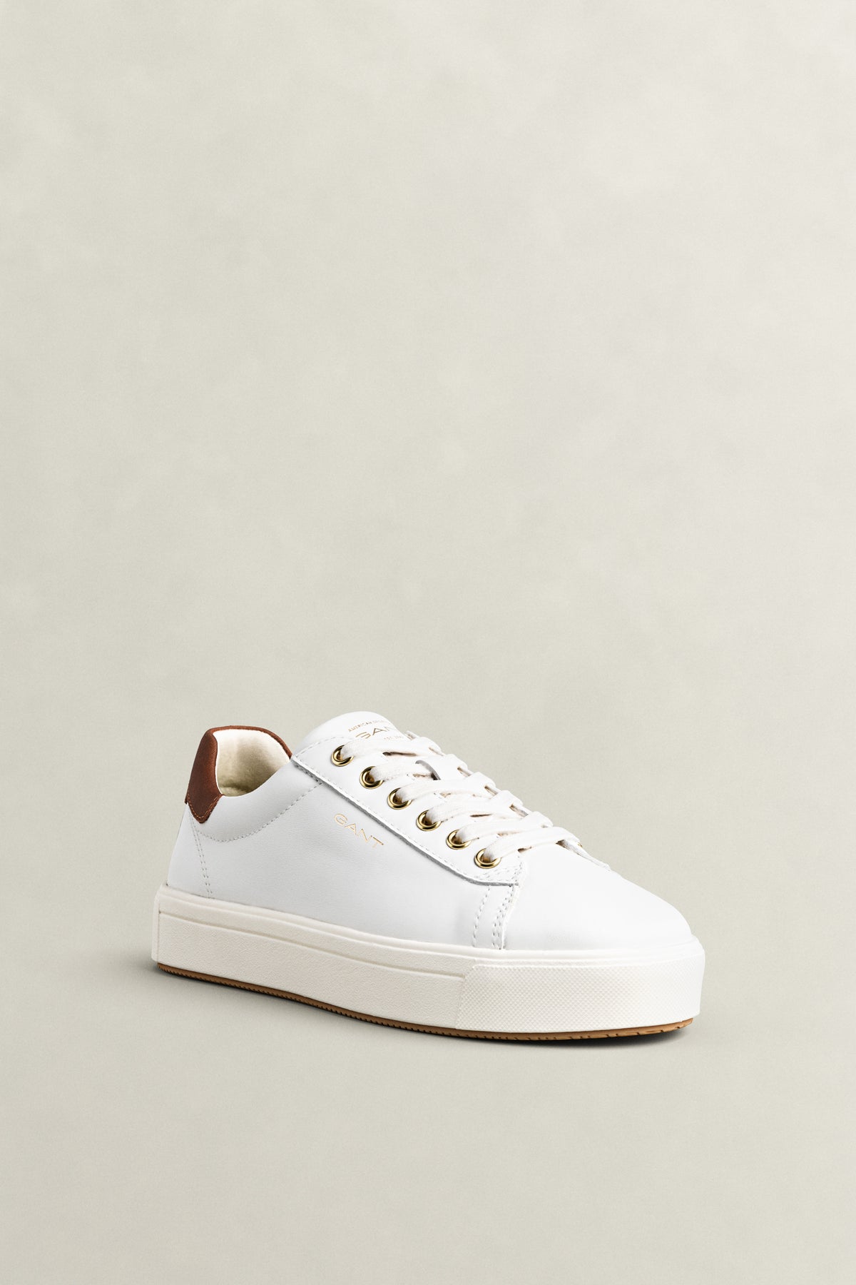 TAN, AVINO, BACK-VIEW BY GANT AU.