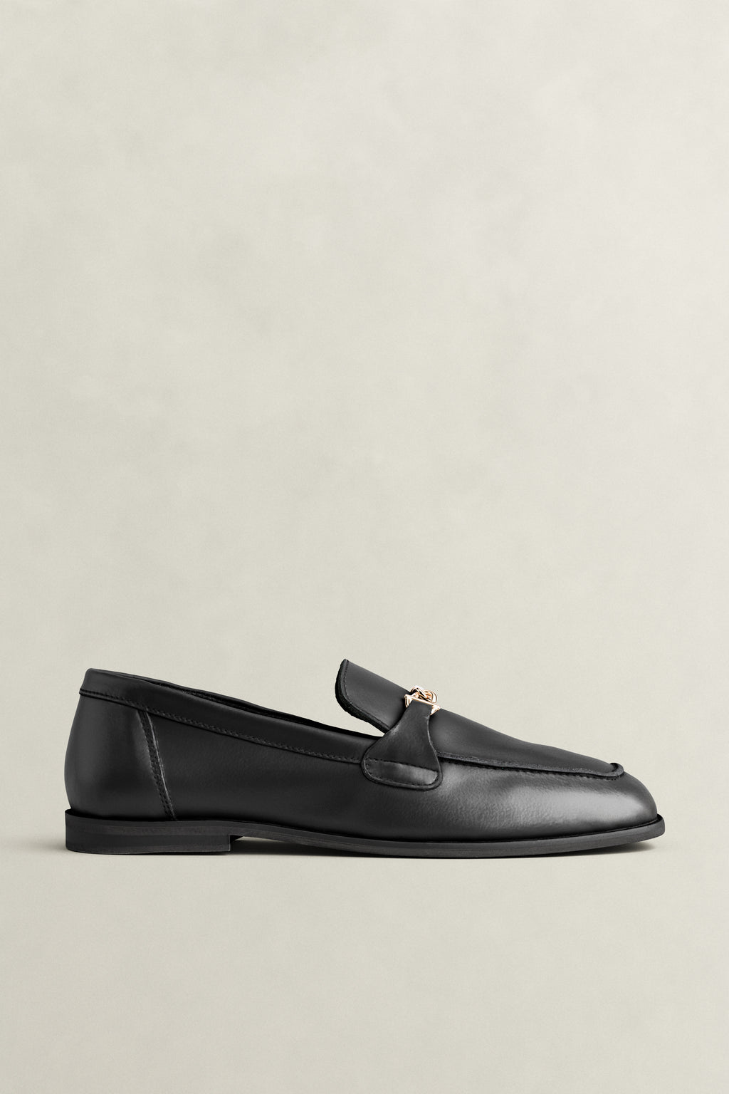 BLACK, GIMBLE BY GANT AU.