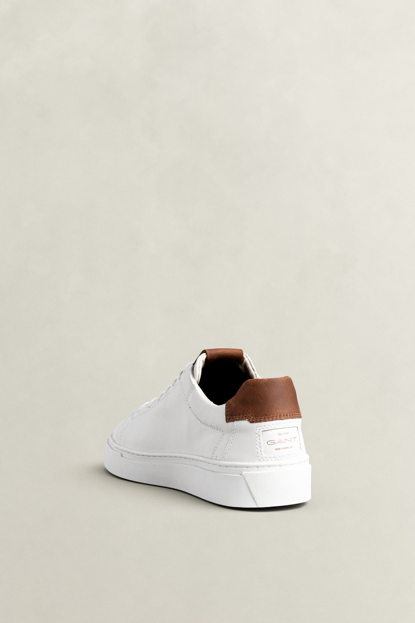 MULTICOLOR, MC JULIEN, FLAT-LAY BY GANT AU.