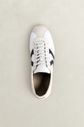 WHITE, SPEARCLUB, CLOSE-UP BY GANT AU.