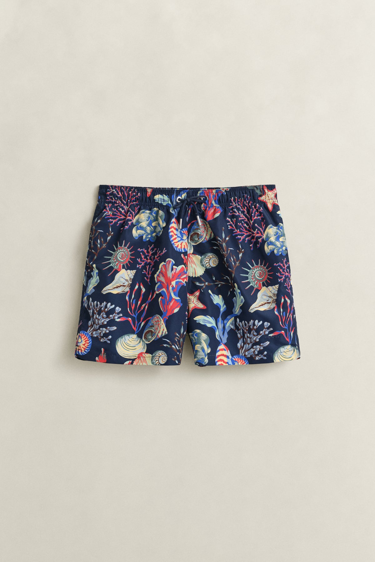 CLASSIC BLUE, SEAWEED PRINT SWIM SHORTS, FRONT-VIEW BY GANT AU.