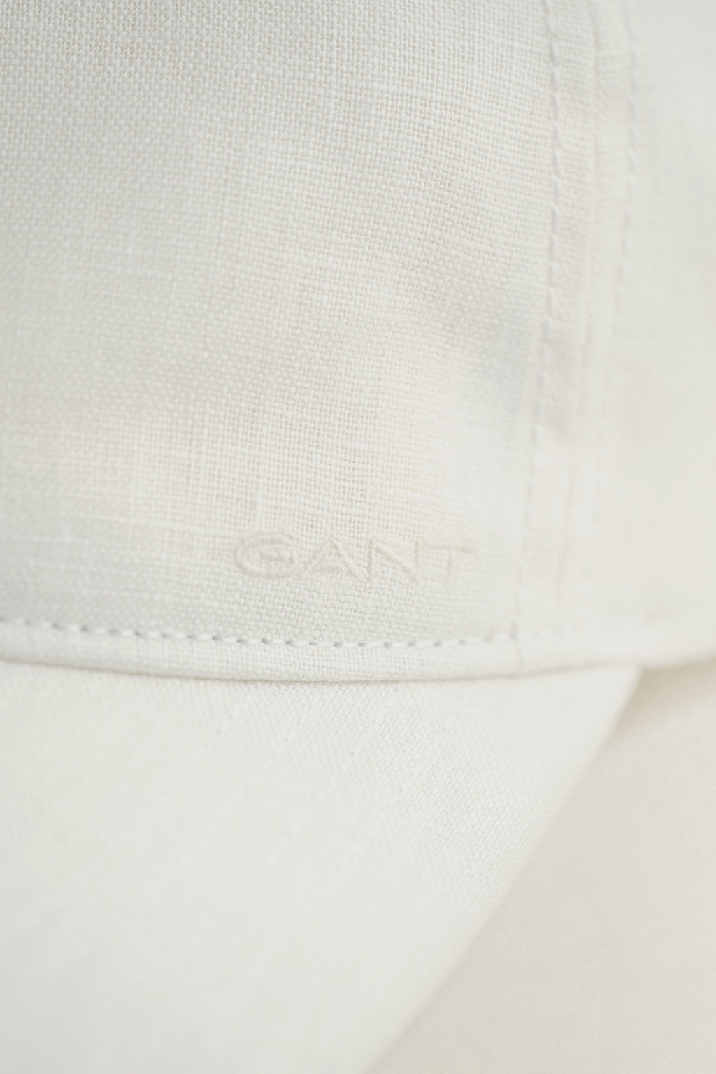 CREAM, LINEN CAP, CLOSE-UP BY GANT AU.