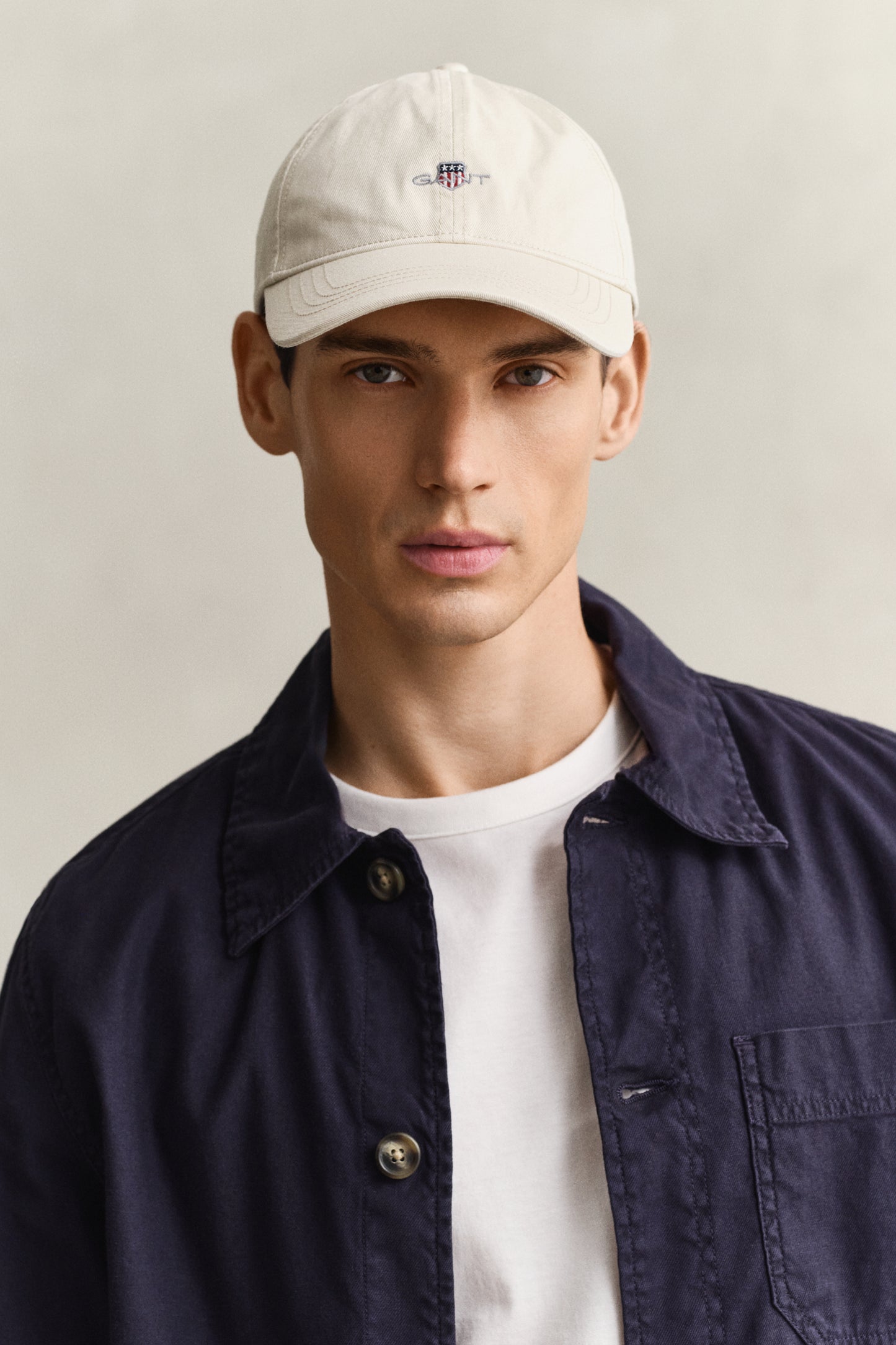 PUTTY, Shield Cap BY GANT AU.