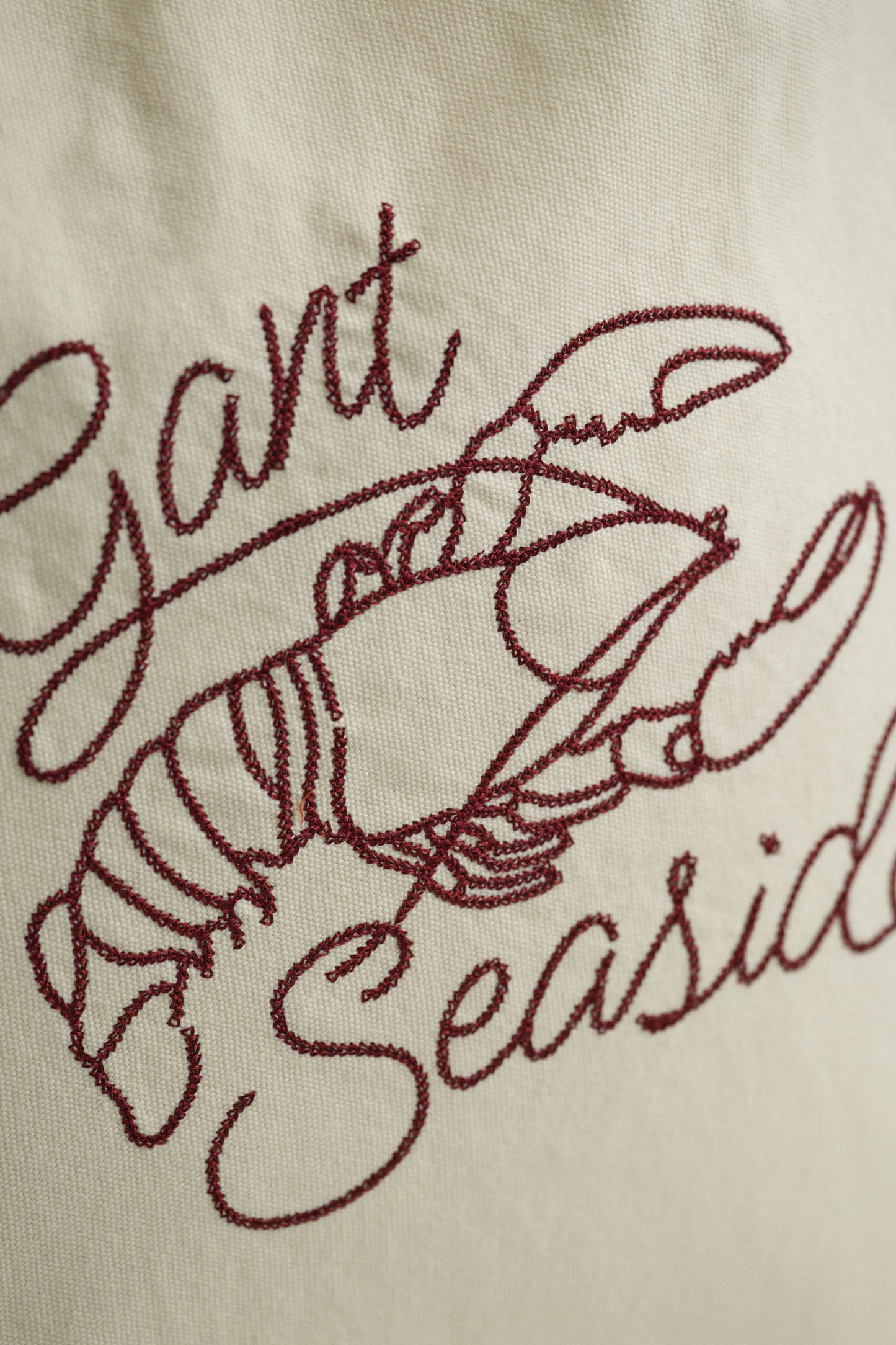 CREAM, GRAPHIC COTTON CANVAS TOTE BAG, FLAT-LAY BY GANT AU.