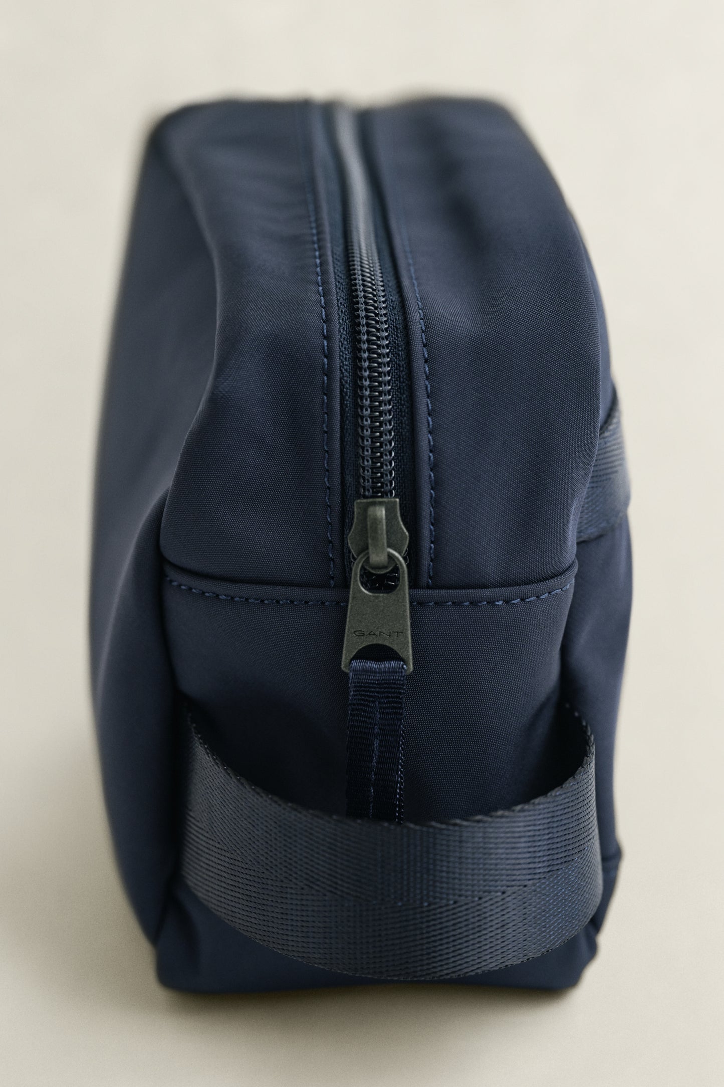 EVENING BLUE, Toiletry Bag, CLOSE-UP BY GANT AU.