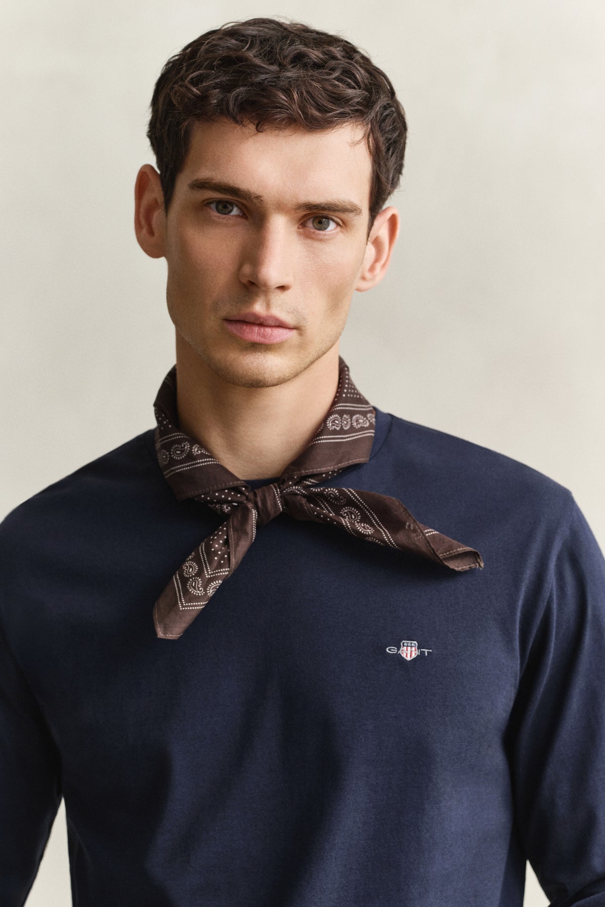 EVENING BLUE, Shield Long Sleeve T-Shirt, CLOSE-UP BY GANT AU.