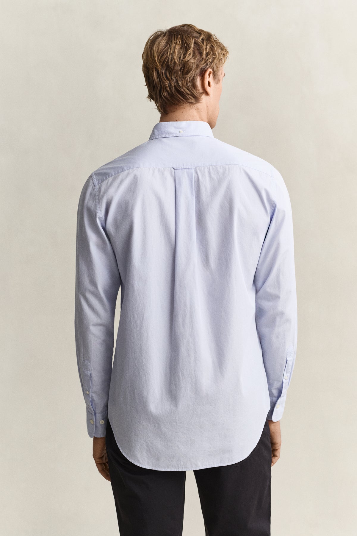 LIGHT BLUE, REG CLASSIC POPLIN SHIRT, BACK-VIEW BY GANT AU.