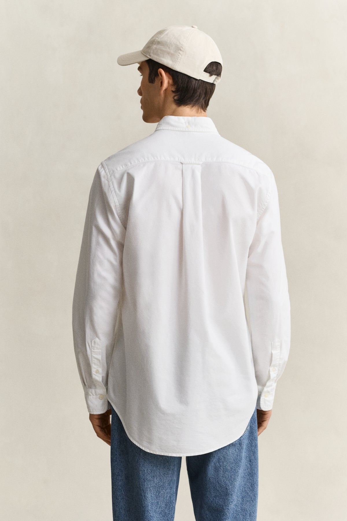 WHITE, REG CLASSIC OXFORD SHIRT, BACK-VIEW BY GANT AU.