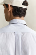 LIGHT BLUE, REG CLASSIC POPLIN BANKER SHIRT, CLOSE-UP BY GANT AU.