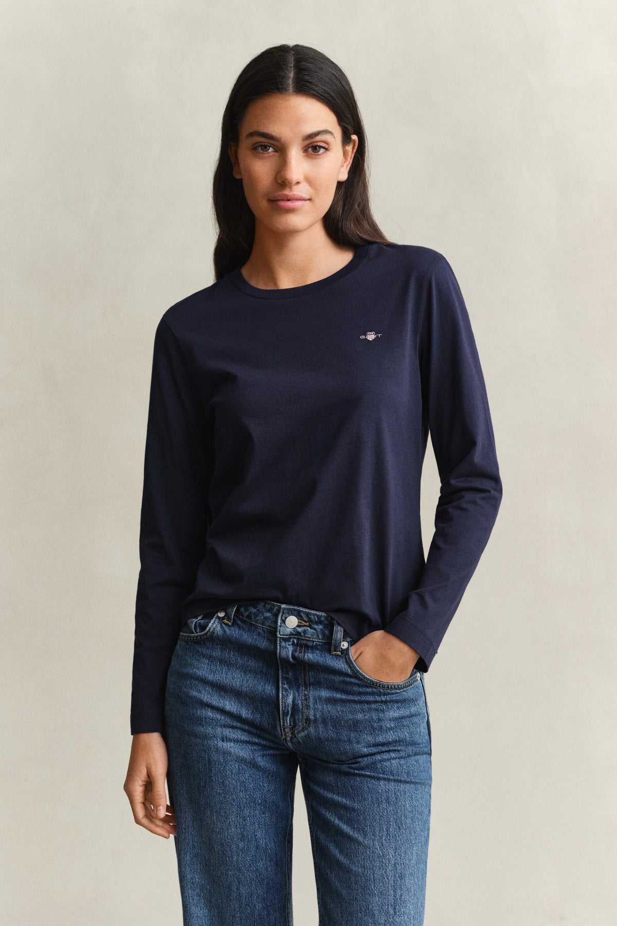 EVENING BLUE, REG SHIELD LS T-SHIRT, FRONT-VIEW BY GANT AU.