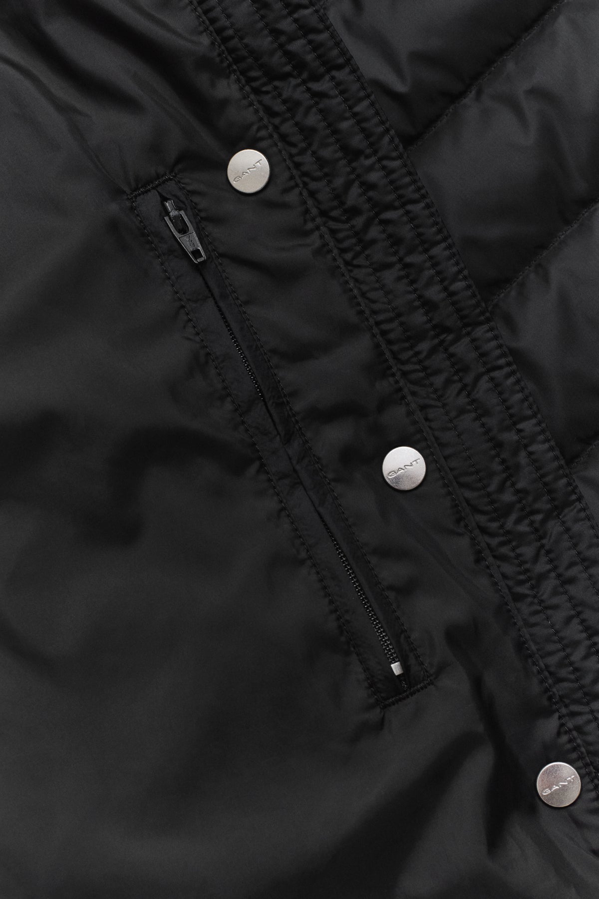 BLACK, Light Down Vest, CLOSE-UP BY GANT AU.