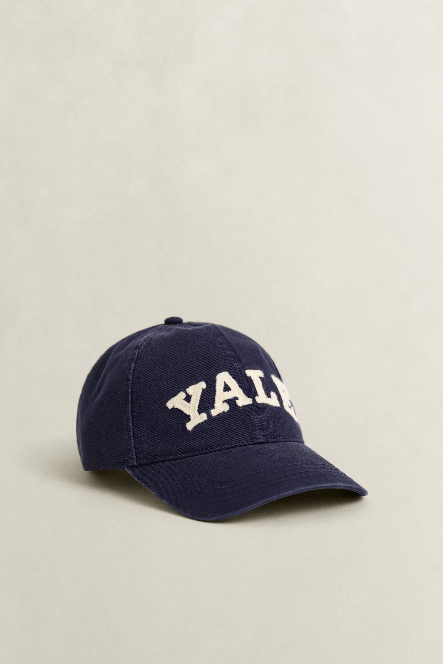 MARINE, YALE HEAVY WASHED COTTON TWILL CAP, FRONT-VIEW BY GANT AU.