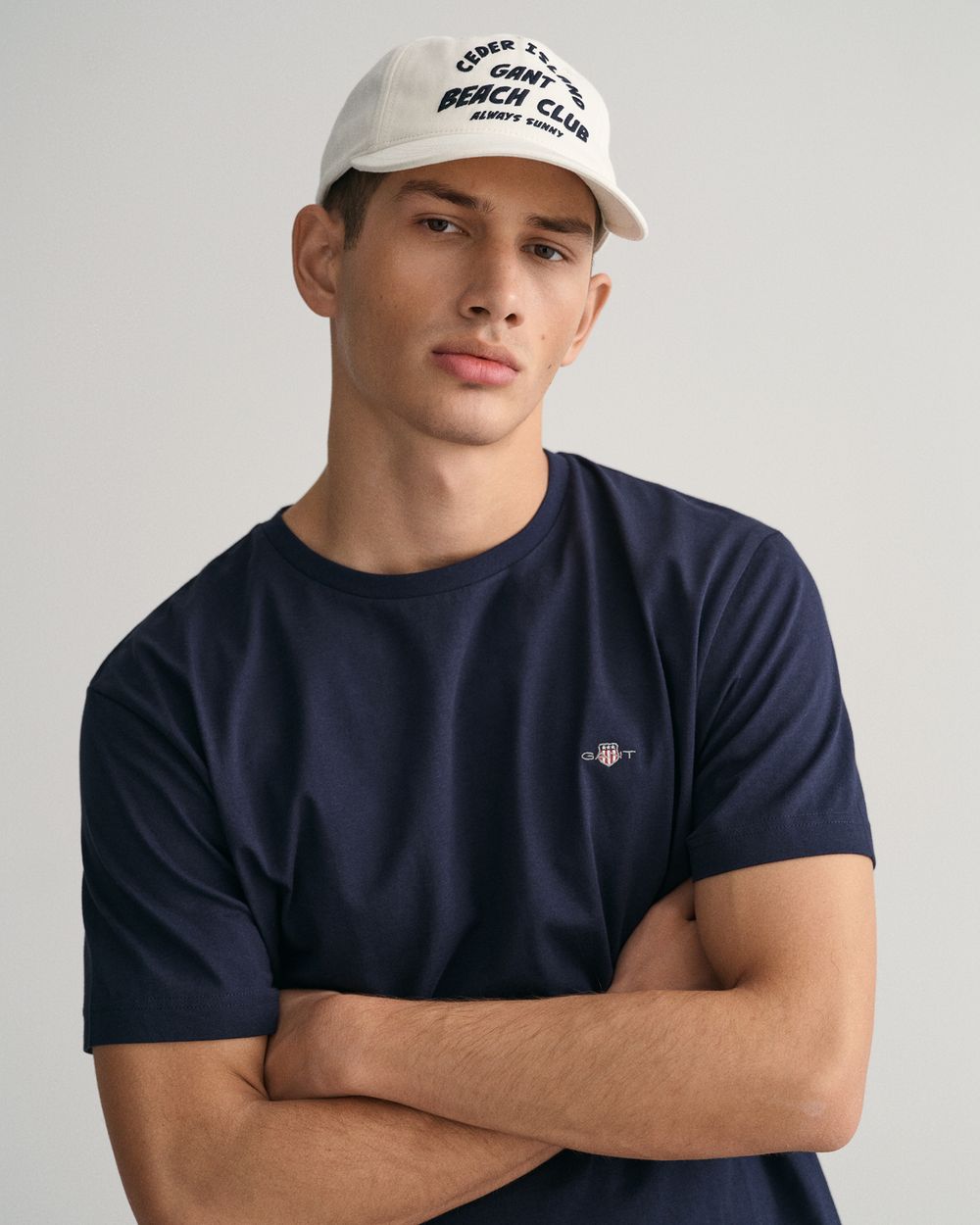 MODEL WEARING REG SHIELD SS T-SHIRT