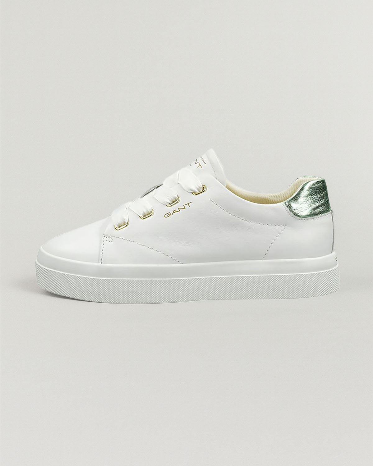 Avona Sneaker